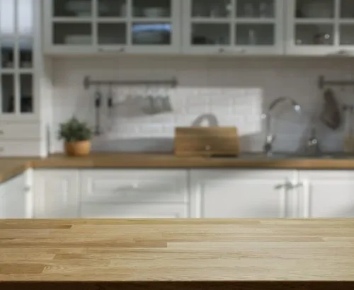 Czym wyróżniają się blaty fornirowane?